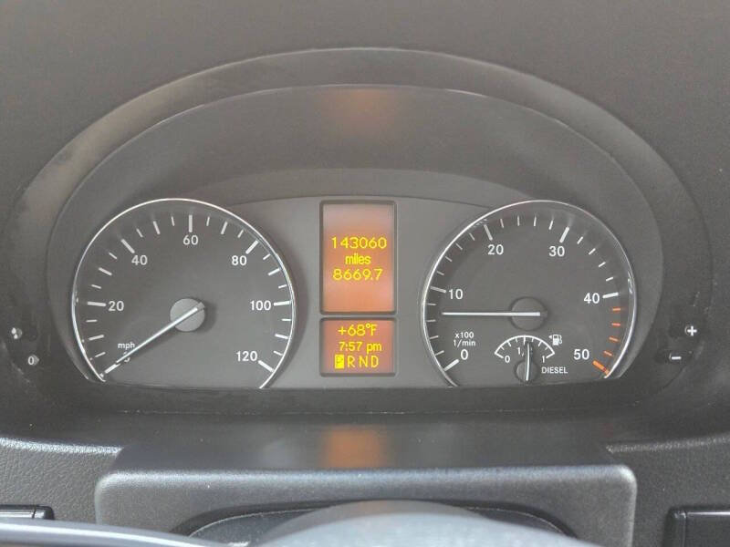 Used 2008 Dodge Sprinter 2500 RWD image 21