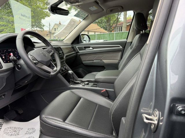 Certified 2023 Volkswagen Atlas SE w/ Panoramic Sunroof Package AWD/4WD image 18