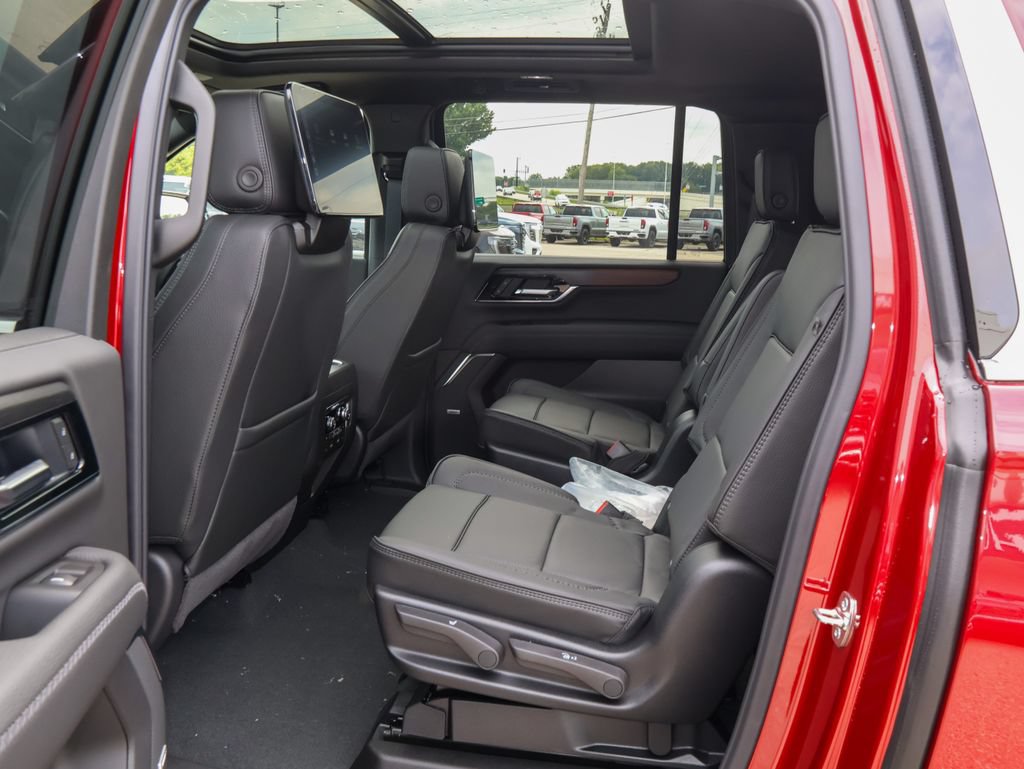 New 2026 GMC Yukon XL Denali w/ Denali Reserve Package AWD/4WD image 14