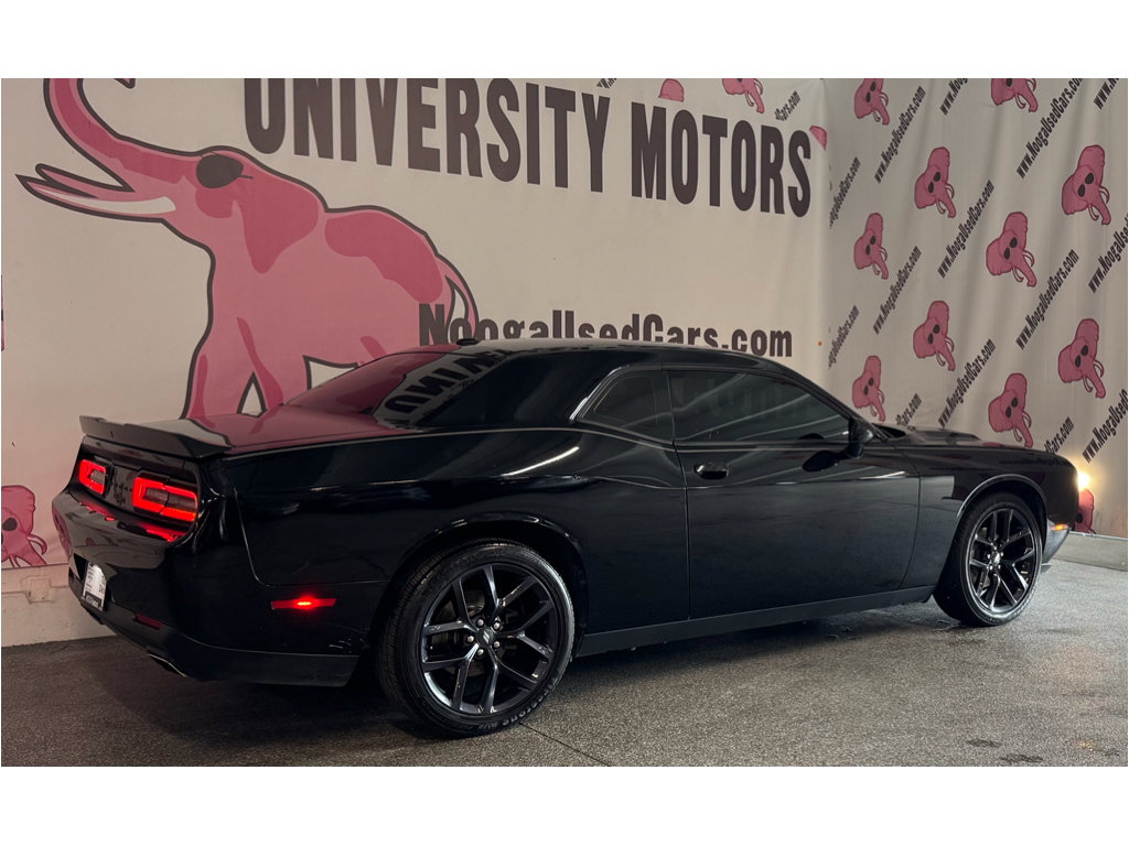 Used 2020 Dodge Challenger SXT w/ Blacktop Package RWD image 10