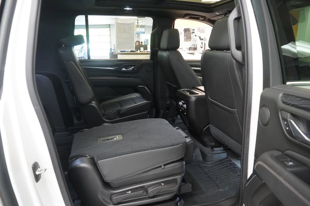 Used 2021 GMC Yukon XL Denali AWD/4WD image 24