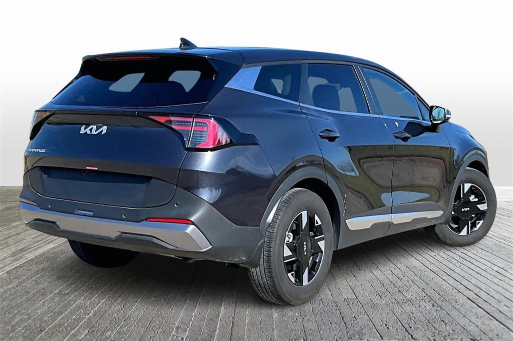 Certified 2026 Kia Sportage LX w/ LX Convenience Package image 2