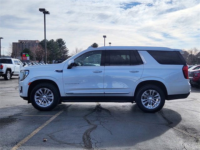 Used 2022 GMC Yukon SLT w/ SLT Premium Package image 7