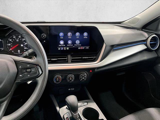 Used 2025 Chevrolet Trax LS FWD image 8