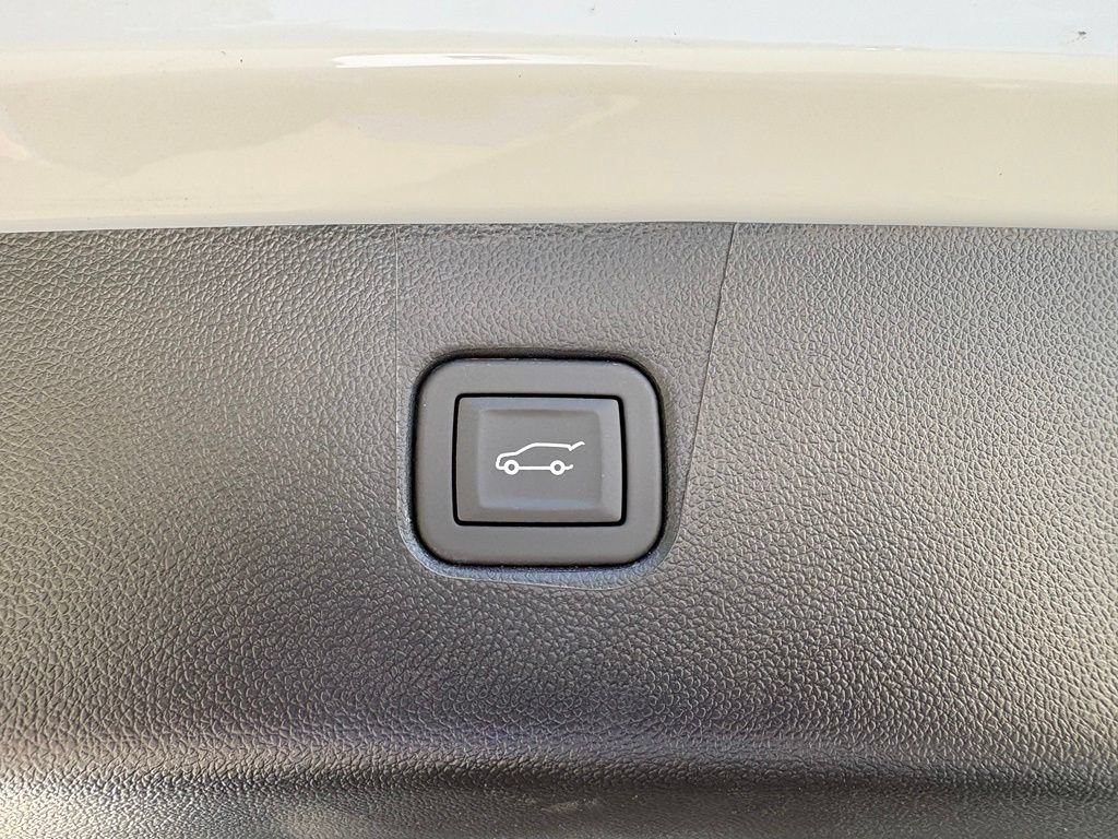 New 2026 Chevrolet Blazer LT w/ LPO, Arctic Package FWD image 47