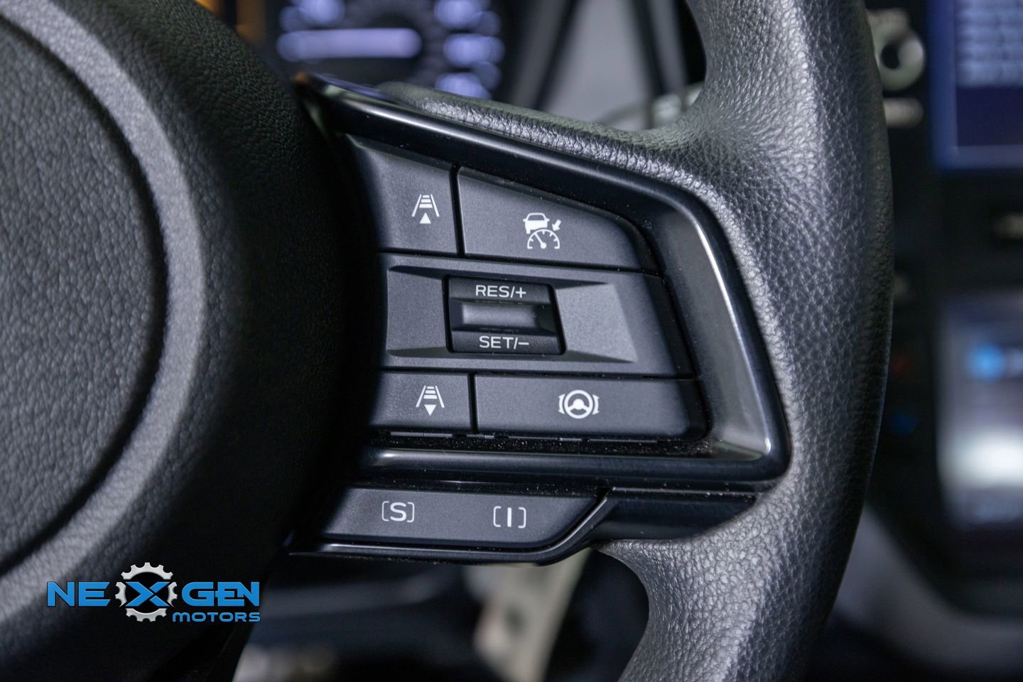 Used 2024 Subaru Crosstrek 2.0i AWD/4WD image 15
