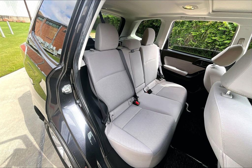 Used 2015 Subaru Forester 2.5i Premium w/ Popular Package #1 AWD/4WD image 32