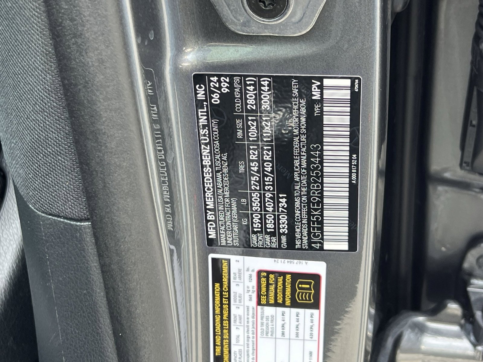 Used 2024 Mercedes-Benz GLS 450 4MATIC image 46