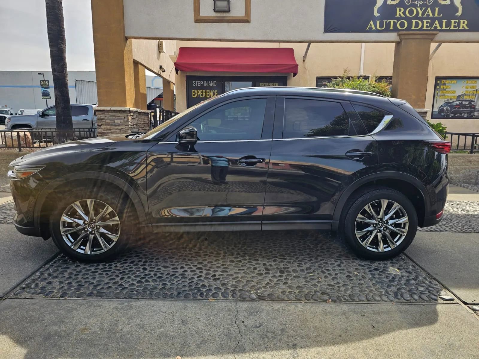 Used 2019 MAZDA CX-5 Signature AWD/4WD image 7