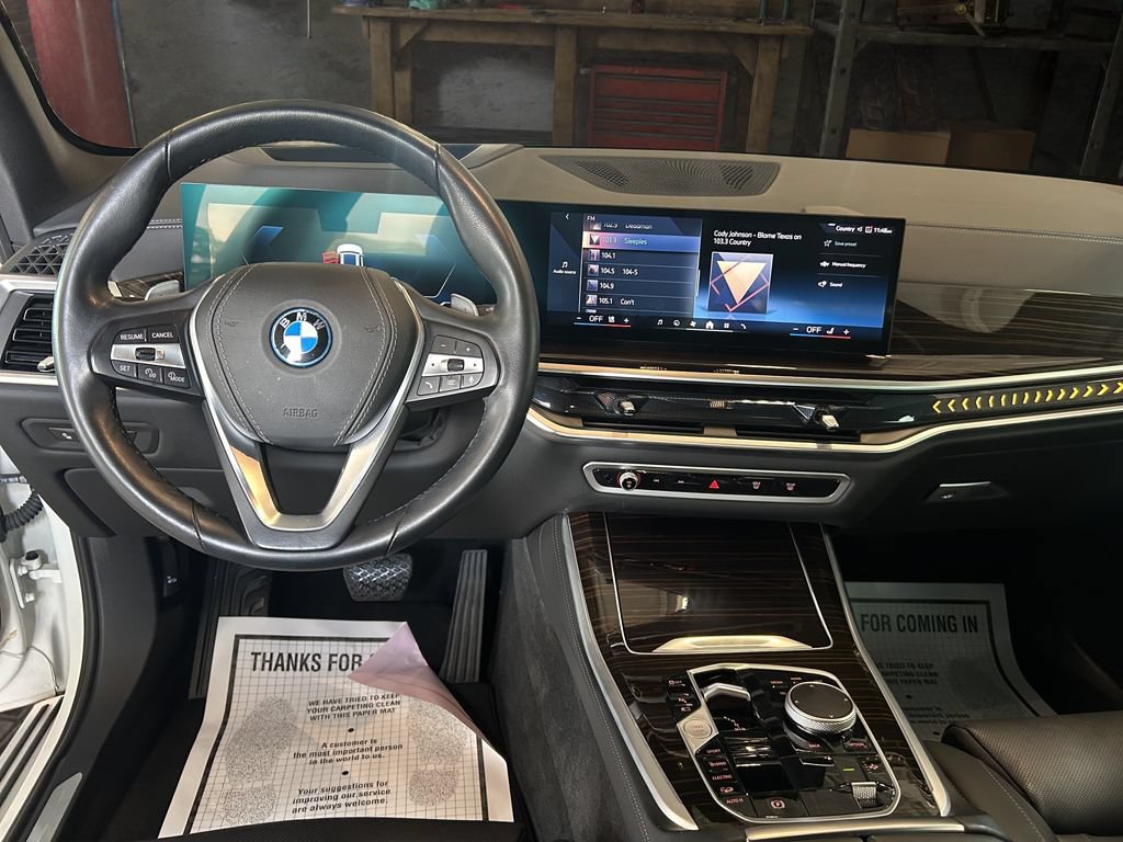 Used 2025 BMW X5 xDrive50e AWD/4WD image 21