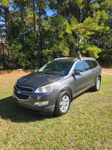 Used 2011 Chevrolet Traverse LT image 1