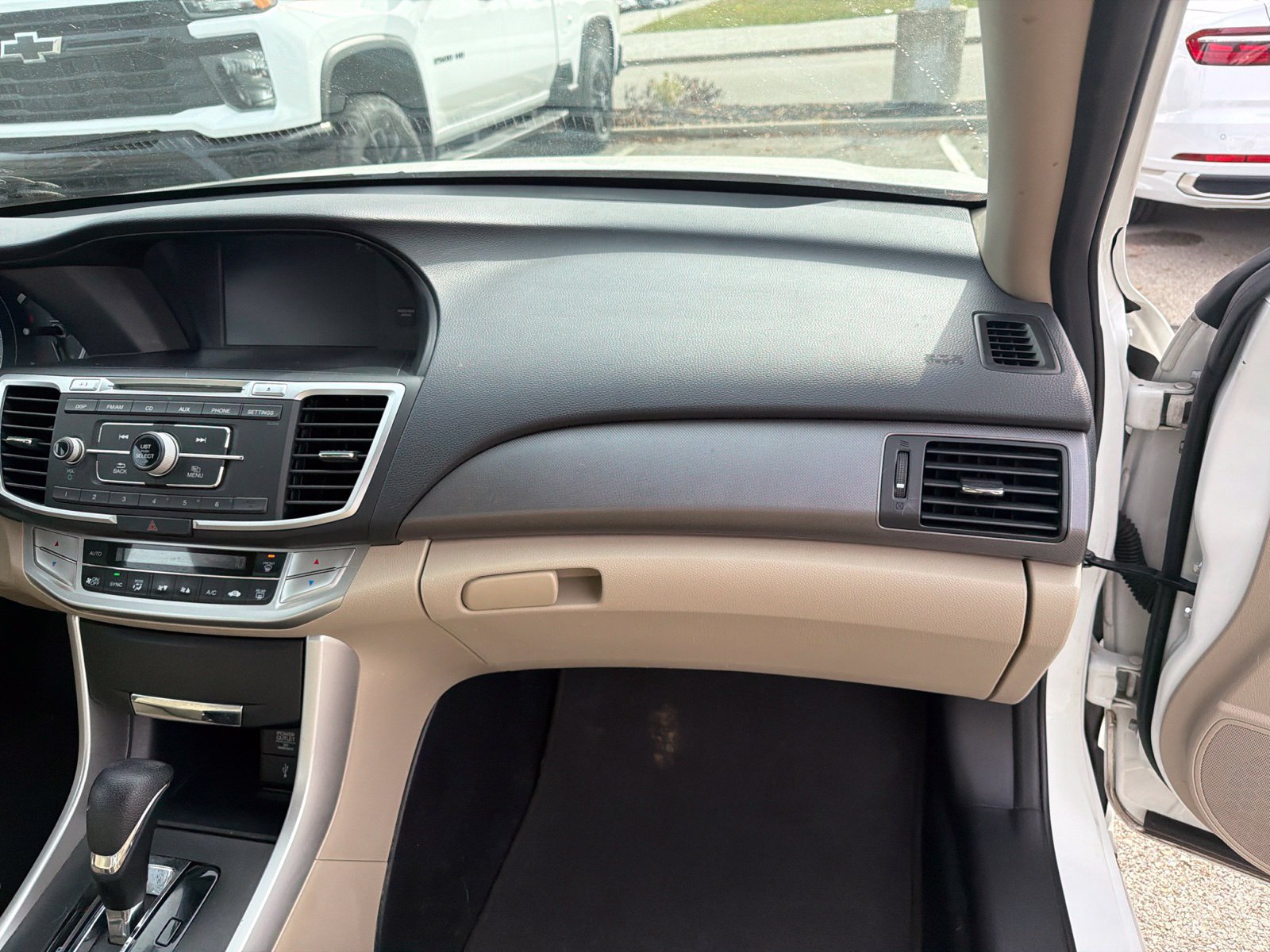 Used 2014 Honda Accord LX image 34