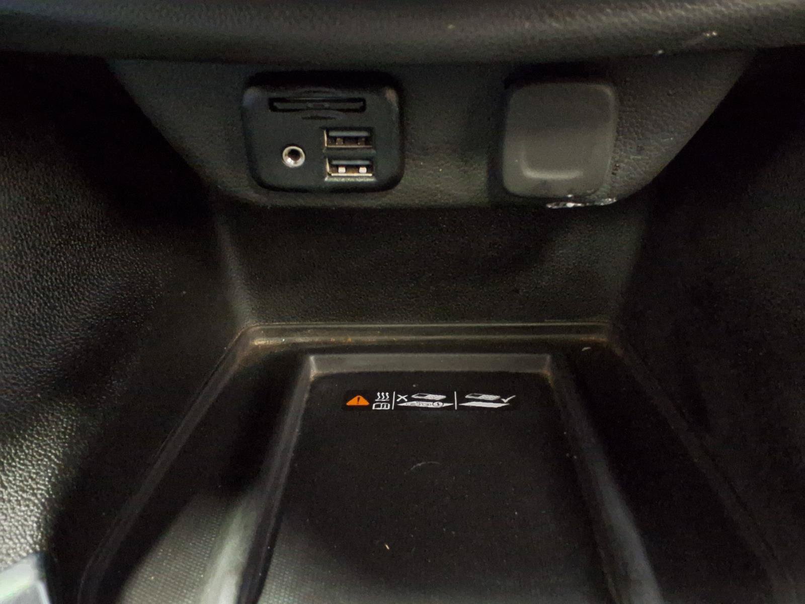 Used 2023 Chevrolet Traverse High Country FWD image 17