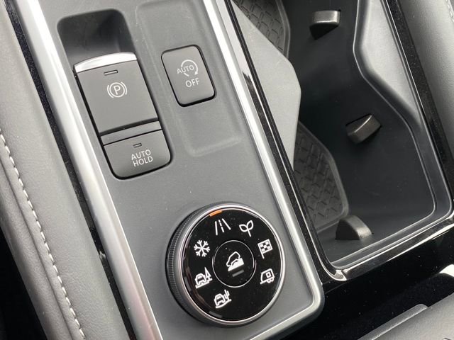 New 2026 Nissan Pathfinder SV image 19