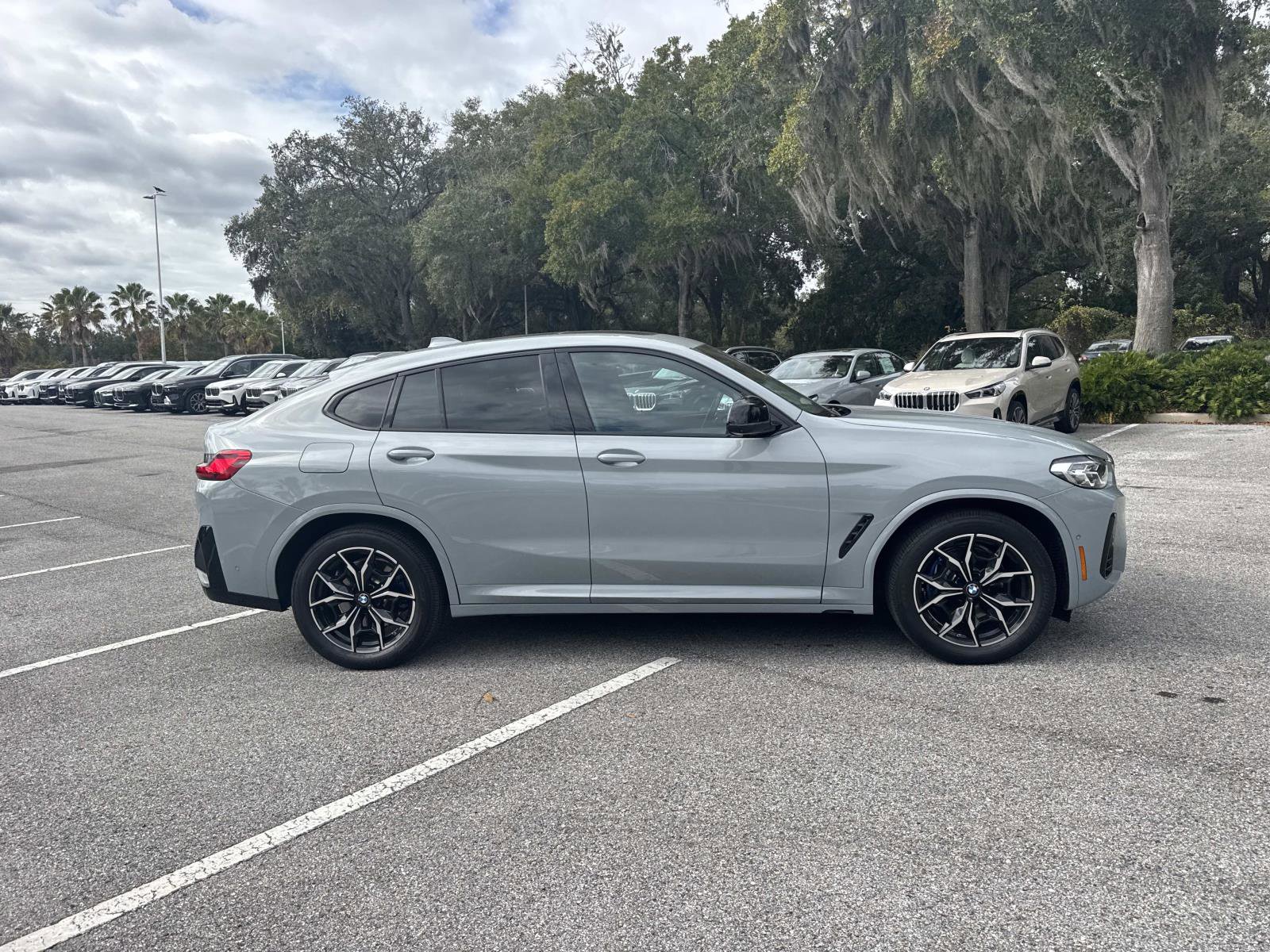 Used 2024 BMW X4 M40i image 3