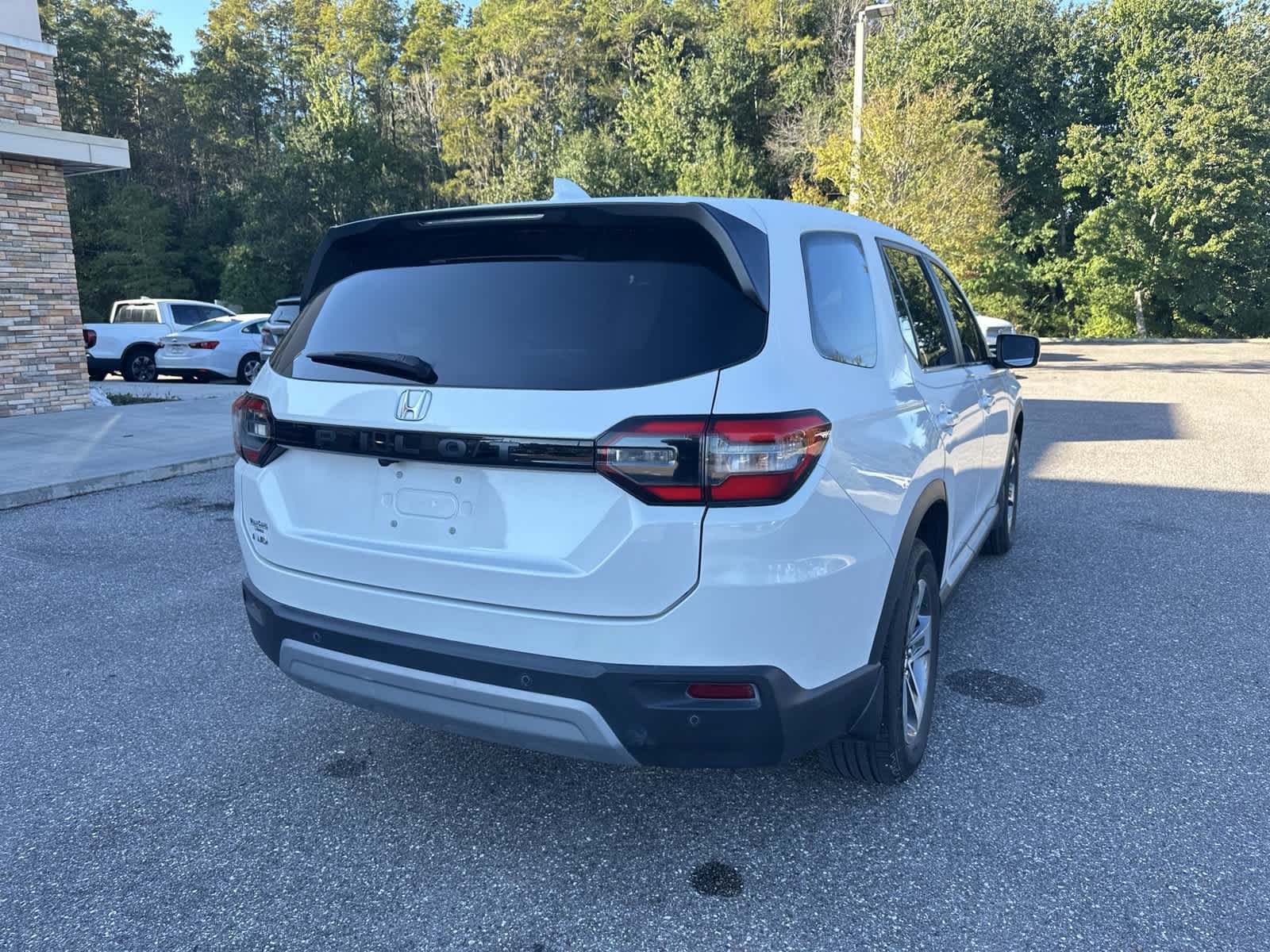 Certified 2023 Honda Pilot EX-L image 6