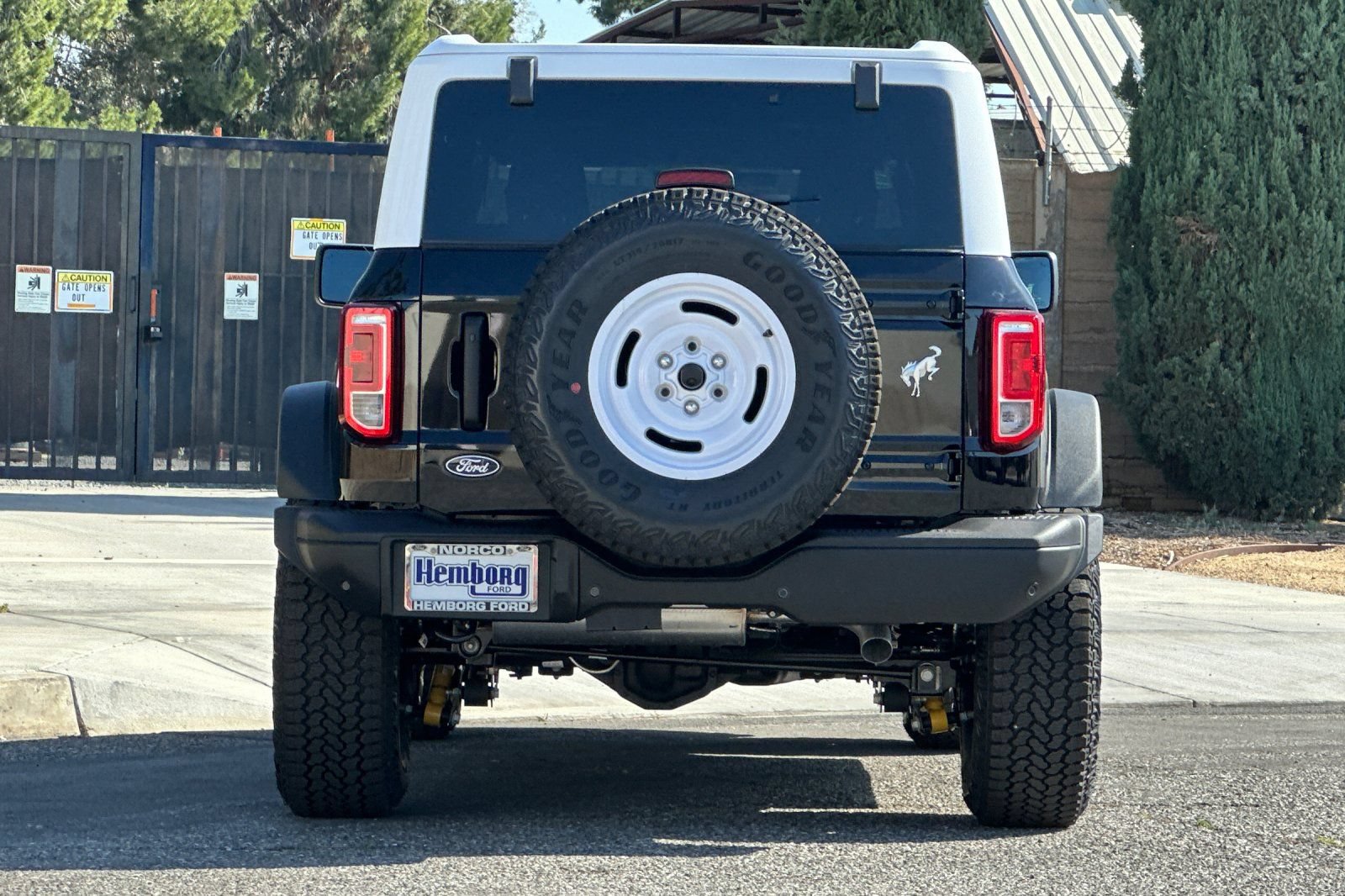 New 2026 Ford Bronco Heritage Edition AWD/4WD image 5