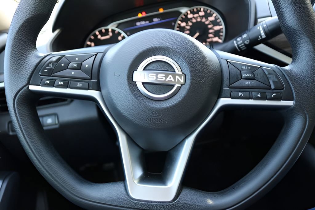Used 2024 Nissan Altima 2.5 SV image 19