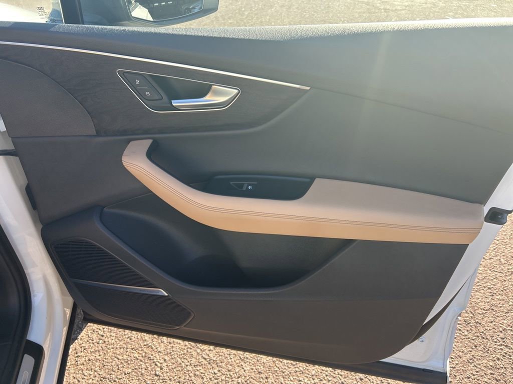 Used 2025 Audi Q7 3.0T Premium Plus image 27