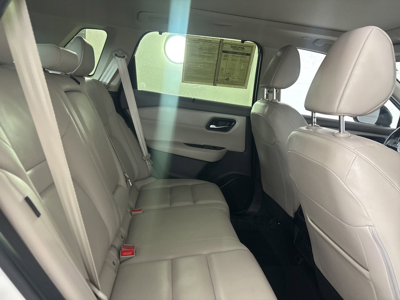 Used 2023 Nissan Rogue SL w/ SL Premium Package image 29