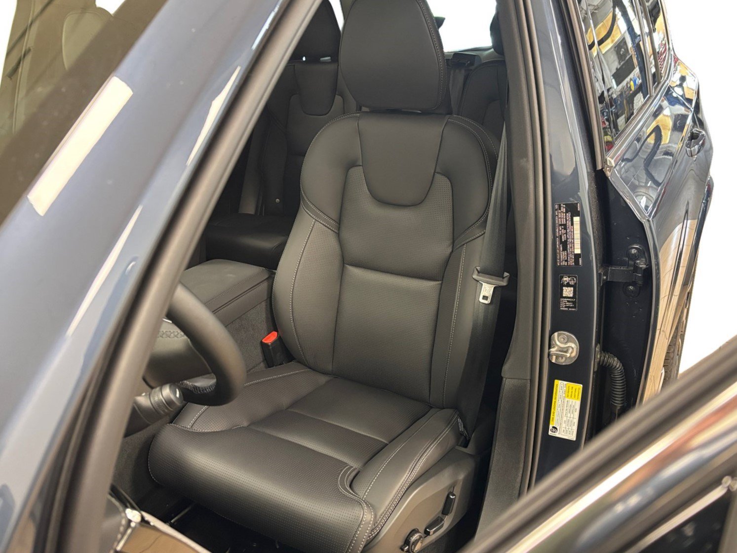 New 2026 Volvo XC90 T8 Ultra w/ Protection Package Premier AWD/4WD image 42