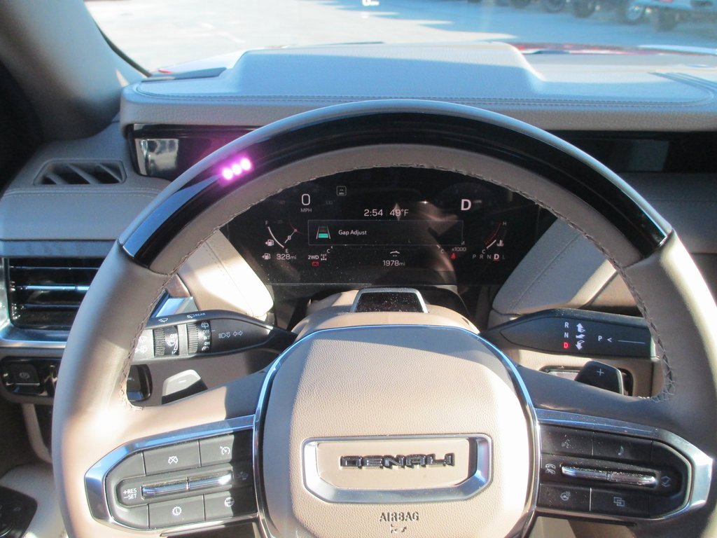 Certified 2025 GMC Yukon Denali w/ Denali Reserve Package image 32