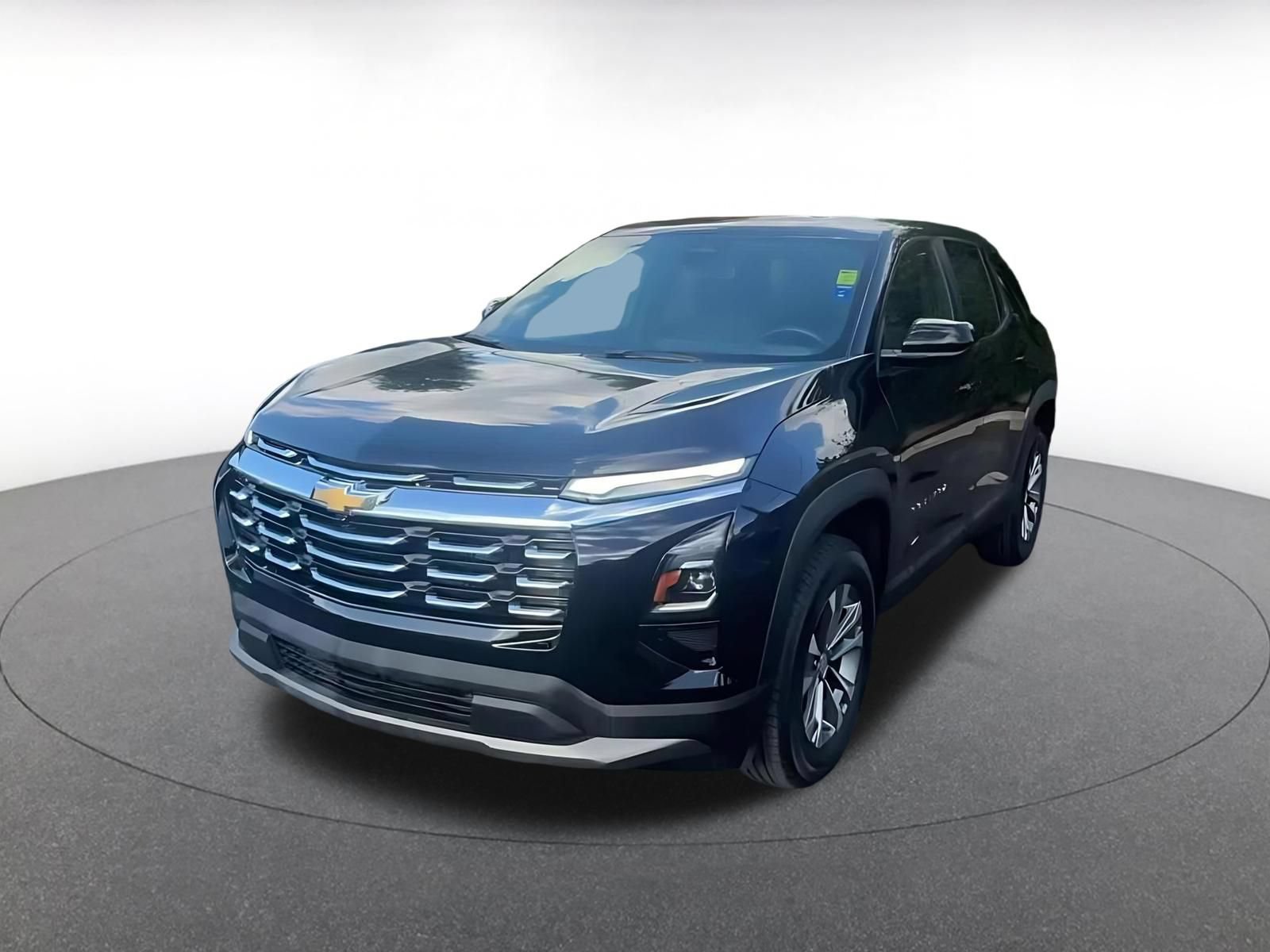 Used 2025 Chevrolet Equinox LT AWD/4WD image 6