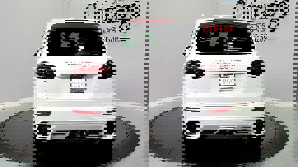 Used 2017 Porsche Cayenne GTS image 6