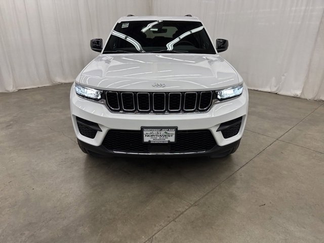 New 2025 Jeep Grand Cherokee Laredo X w/ Luxury Tech Group I image 2