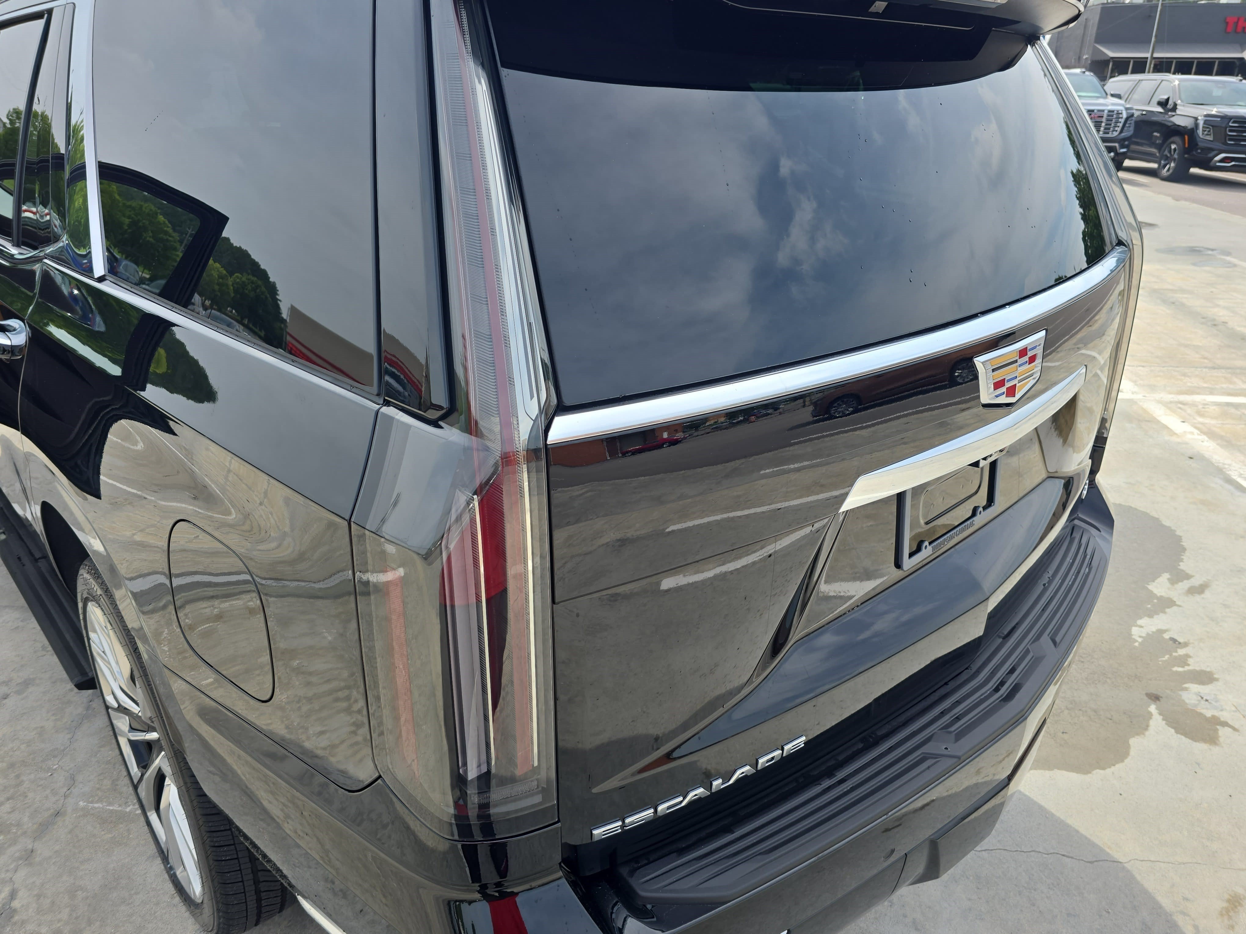 Used 2026 Cadillac Escalade Luxury w/ Touring Package AWD/4WD image 36