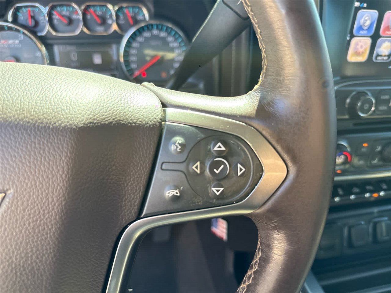 Used 2017 Chevrolet Silverado 2500 LTZ w/ Duramax Plus Package image 23