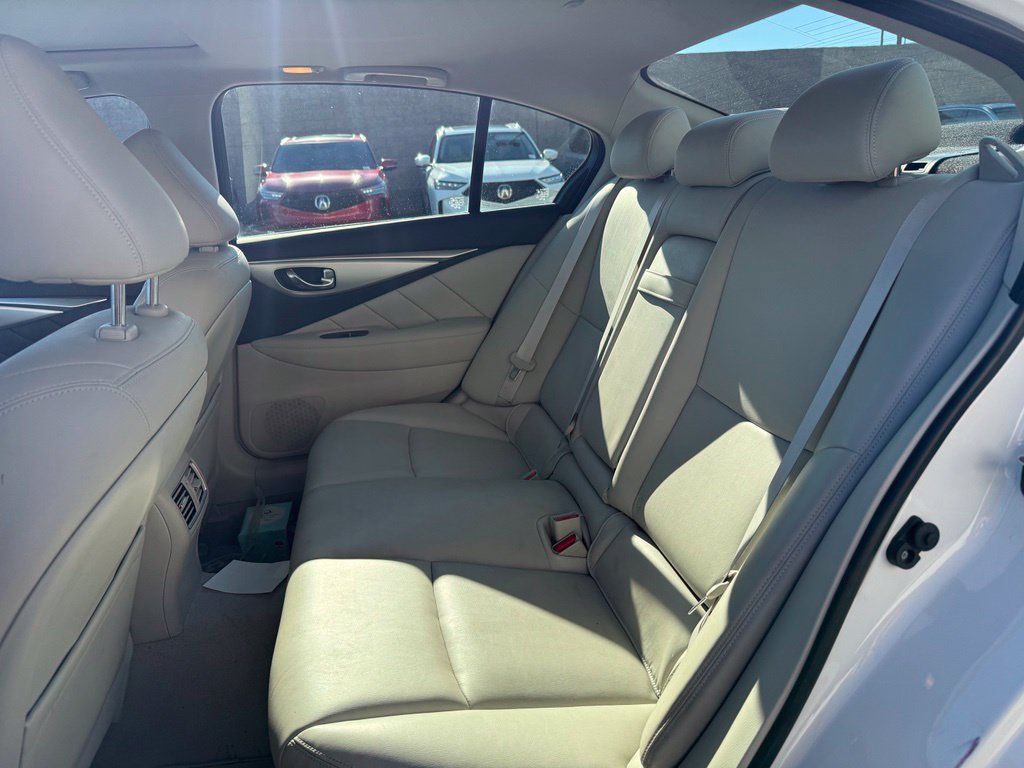 Used 2020 INFINITI Q50 Luxe w/ Essential Package (3.0T Luxe) RWD image 13