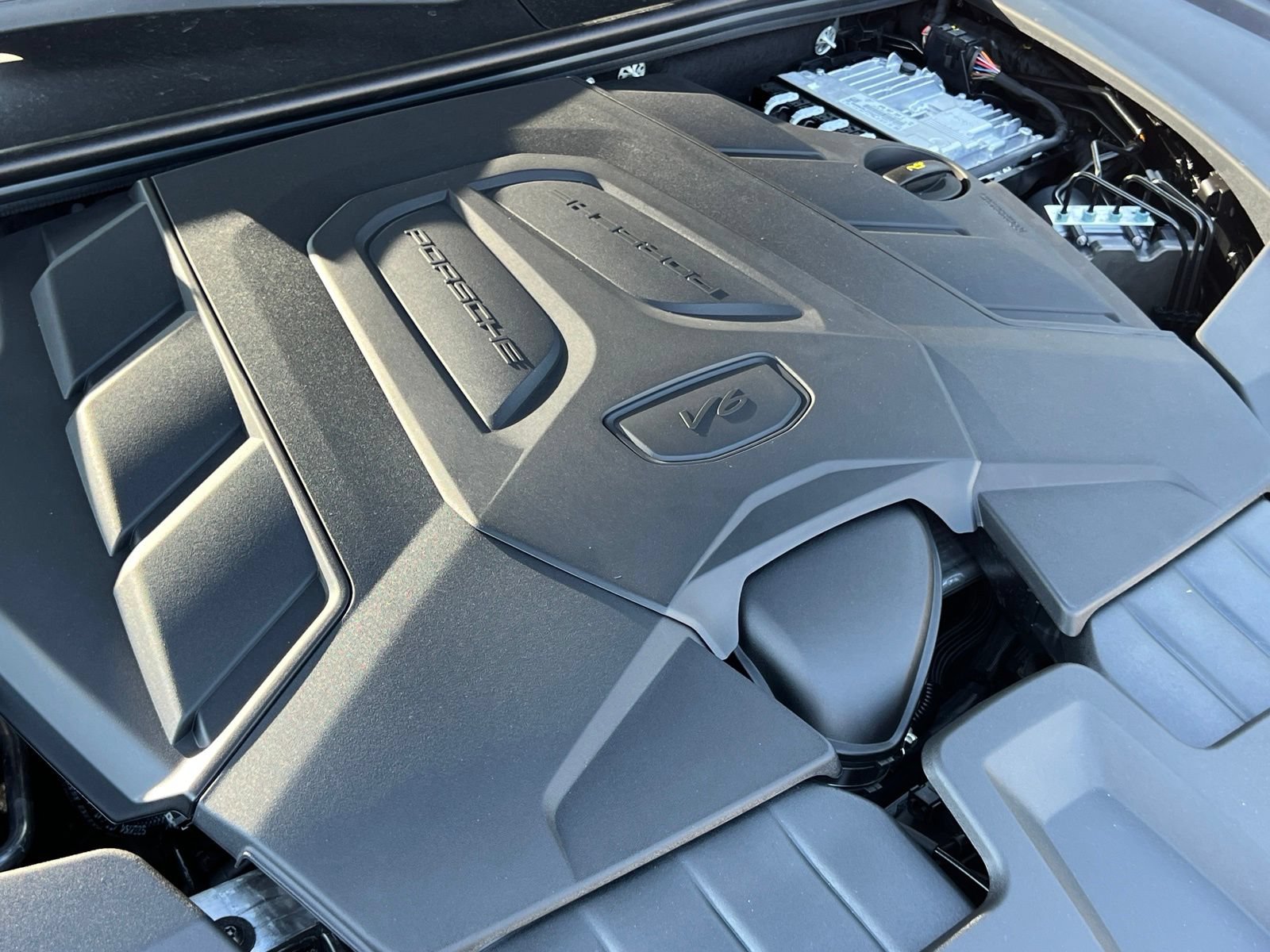 New 2026 Porsche Cayenne Coupe AWD/4WD image 39