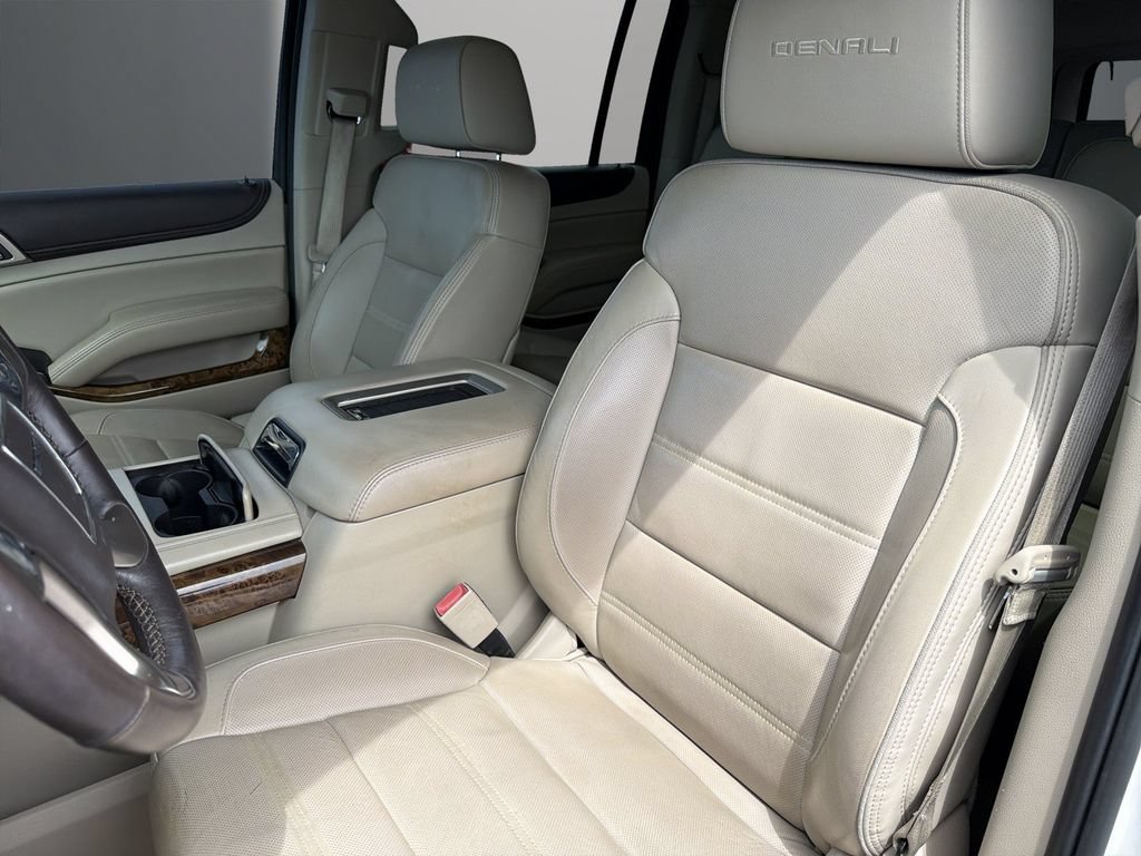 Used 2016 GMC Yukon XL Denali w/ Open Road Package AWD/4WD image 14