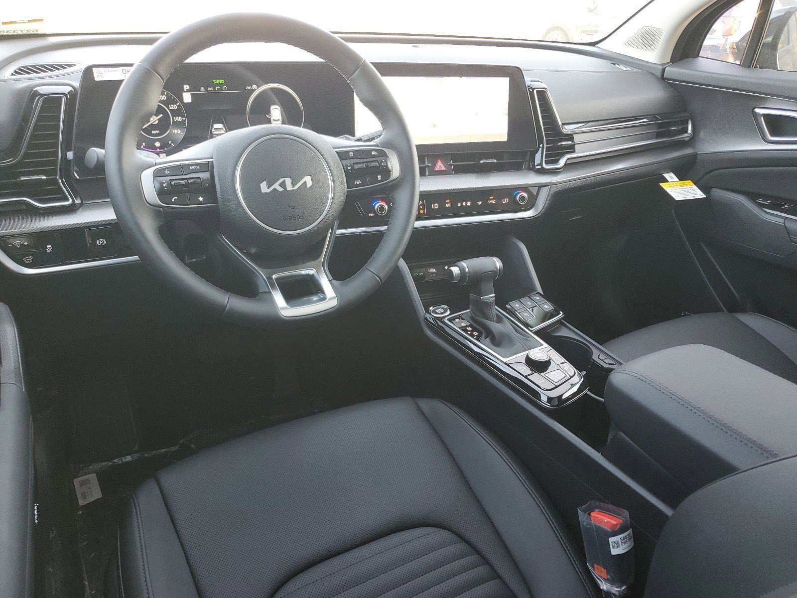 New 2025 Kia Sportage SX image 13