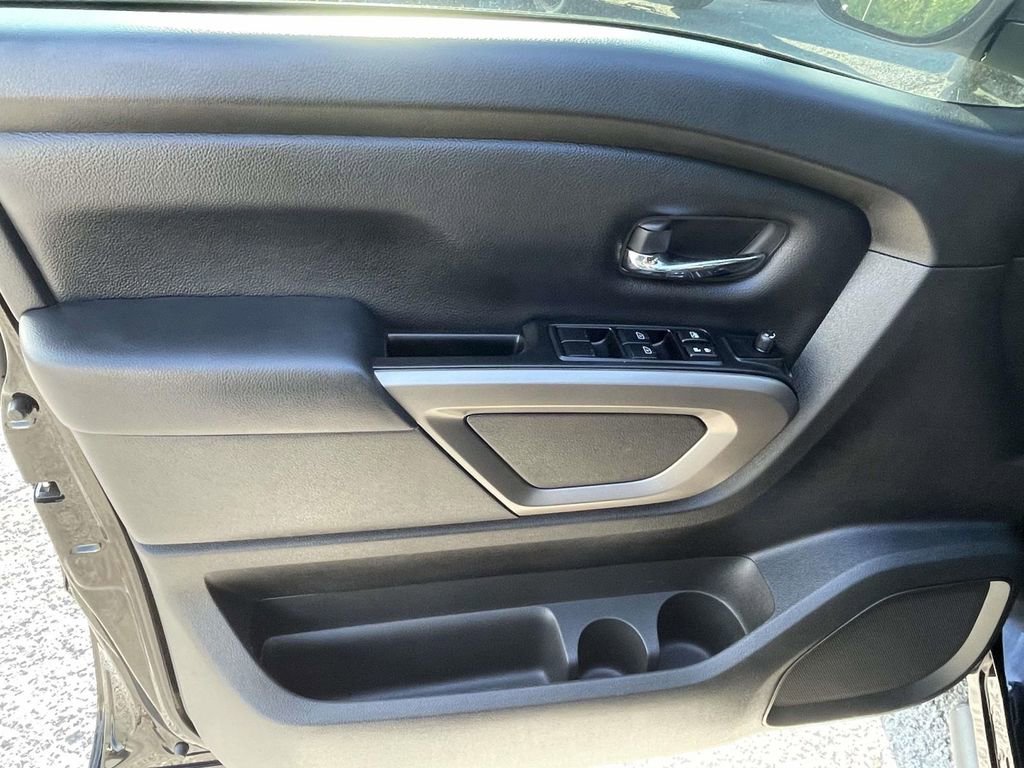 Used 2024 Nissan Titan SV w/ SV Bronze Edition Package RWD image 16