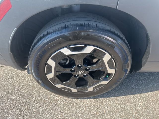 Used 2025 Hyundai Santa Fe SEL image 14