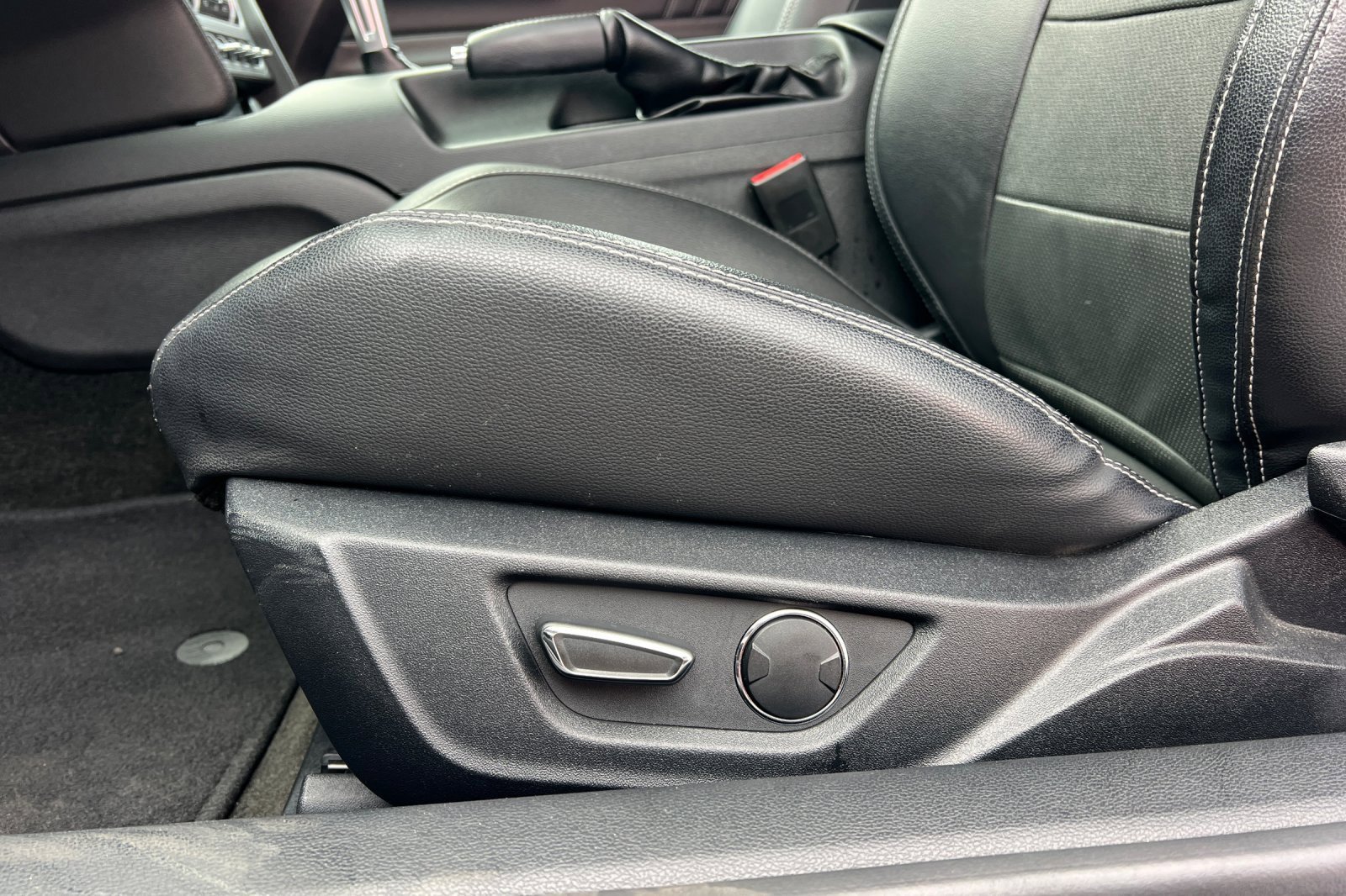 Used 2018 Ford Mustang GT Premium w/ Safe & Smart Package image 14