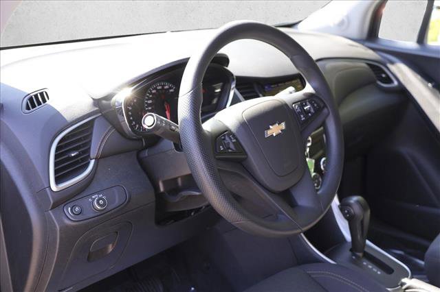 Used 2020 Chevrolet Trax LS w/ Tint and Cruise Package FWD image 10