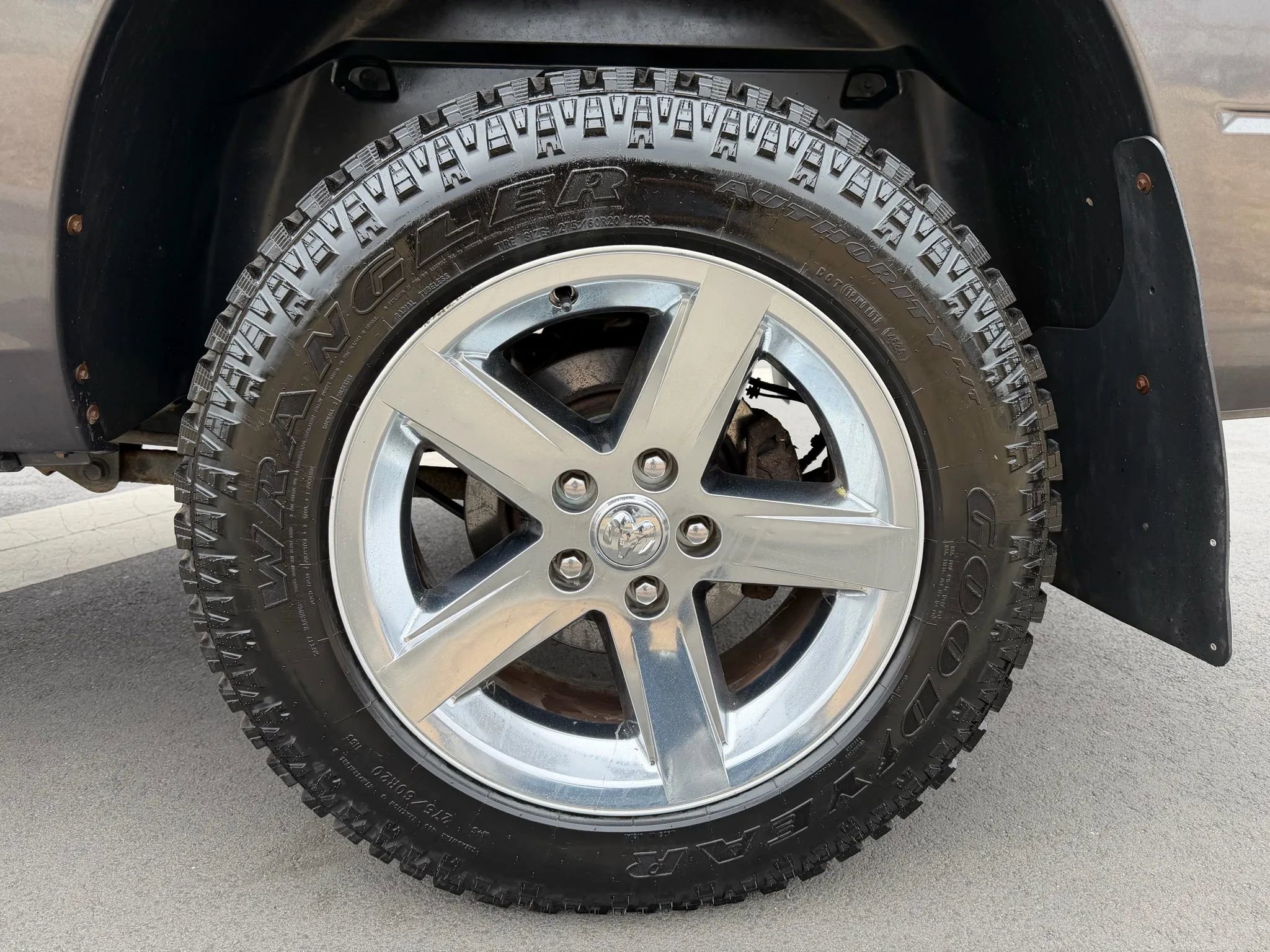 Used 2017 RAM 1500 Express image 40