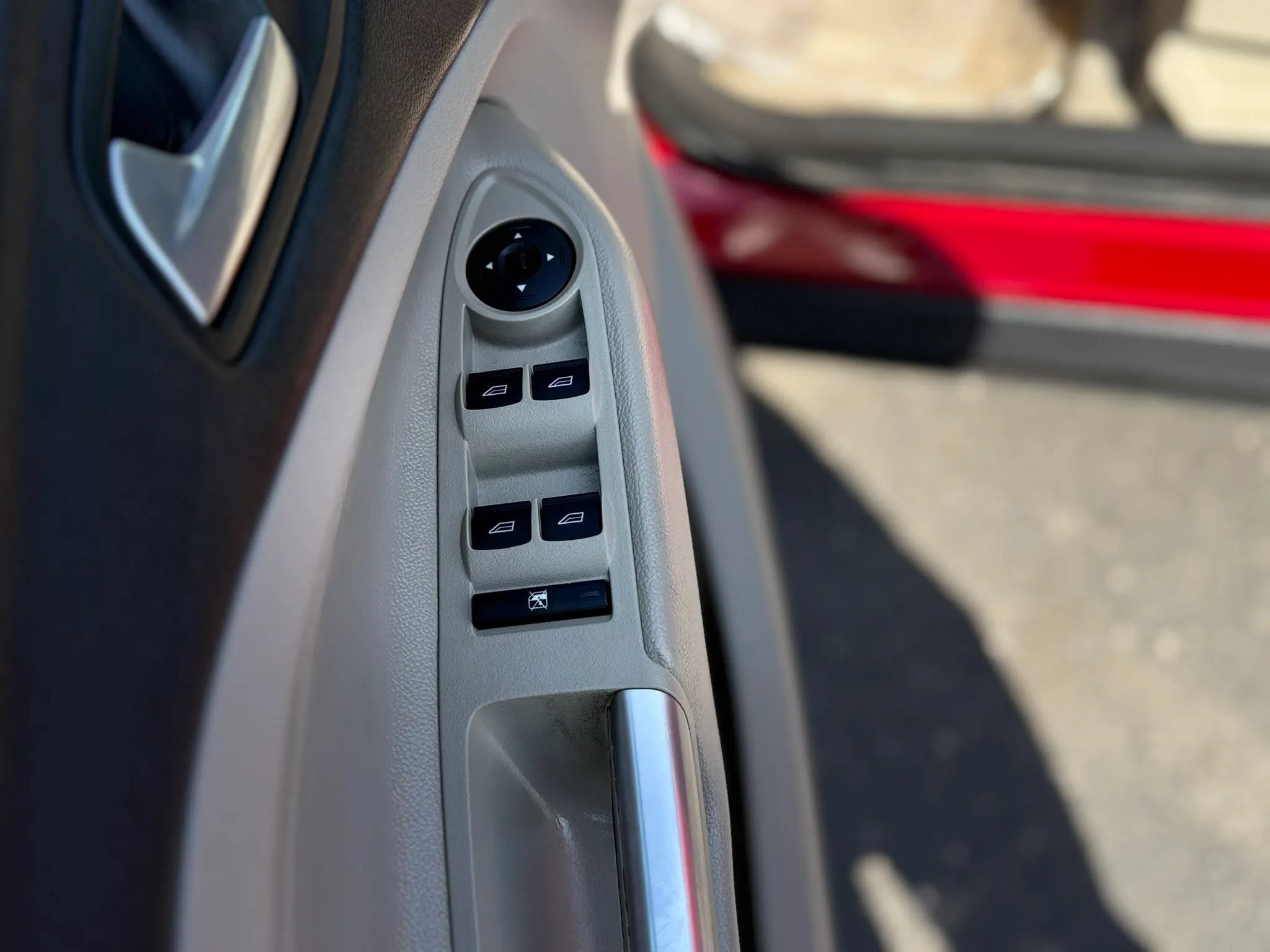 Used 2015 Ford Escape SE FWD image 37