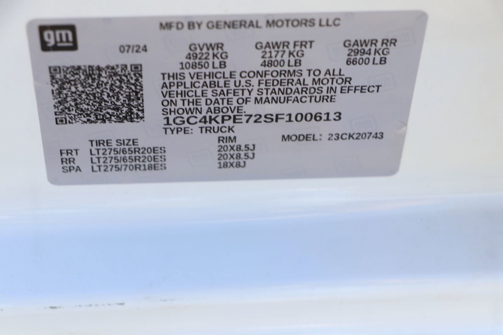 Used 2025 Chevrolet Silverado 2500 LTZ w/ LTZ Premium Package image 38