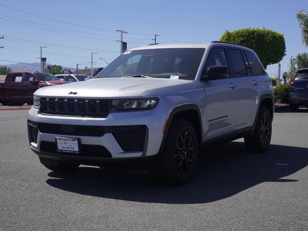 New 2026 Jeep Grand Cherokee Altitude AWD/4WD image 7