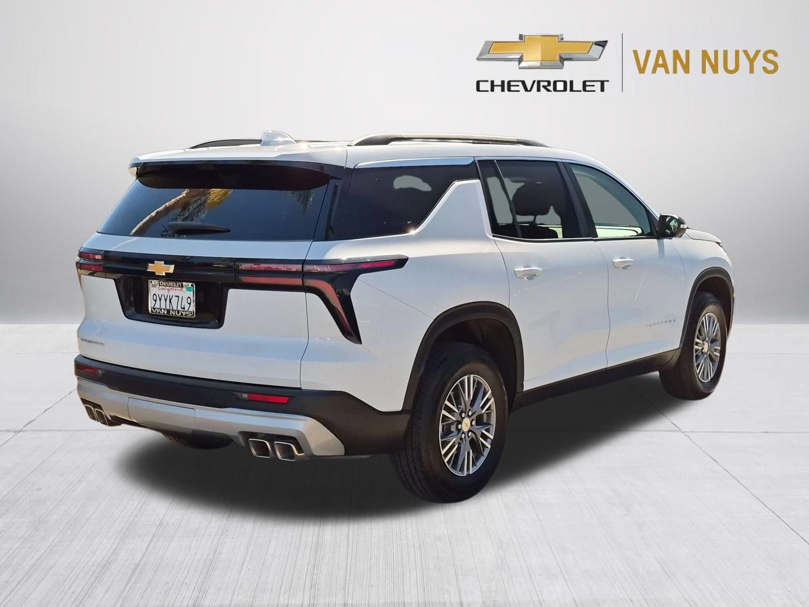 Used 2026 Chevrolet Traverse LT w/ Driver Confidence Package FWD image 5
