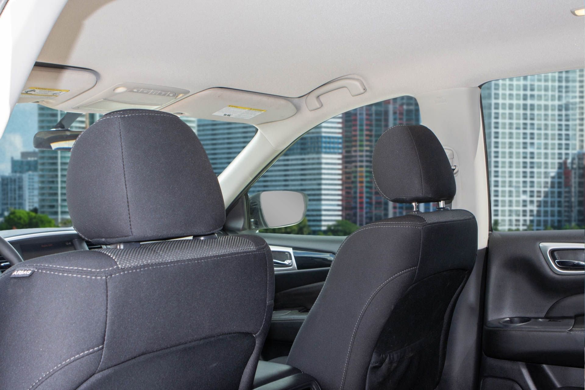 Used 2019 Nissan Pathfinder S image 19
