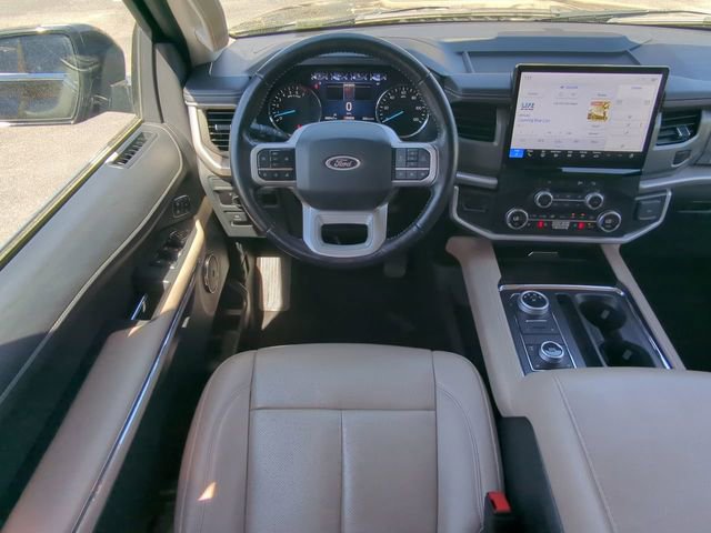 Used 2024 Ford Expedition Max XLT image 20
