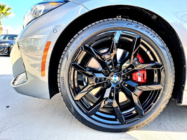 New 2026 BMW 330i Sedan w/ M Sport Package RWD image 29