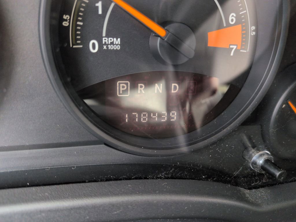 Used 2016 Jeep Compass Sport w/ Power Value Group image 17