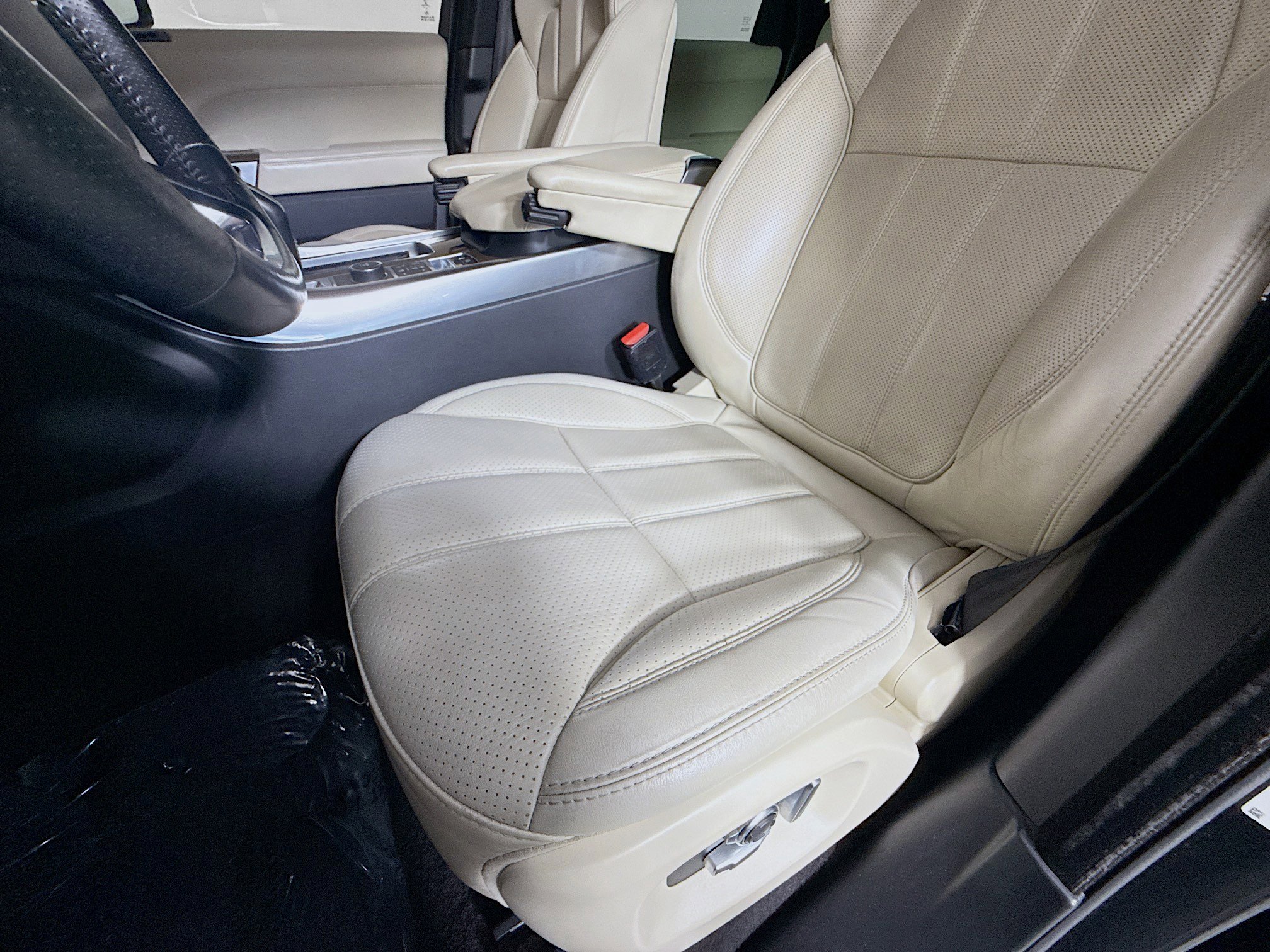 Used 2016 Land Rover Range Rover Sport Supercharged image 20