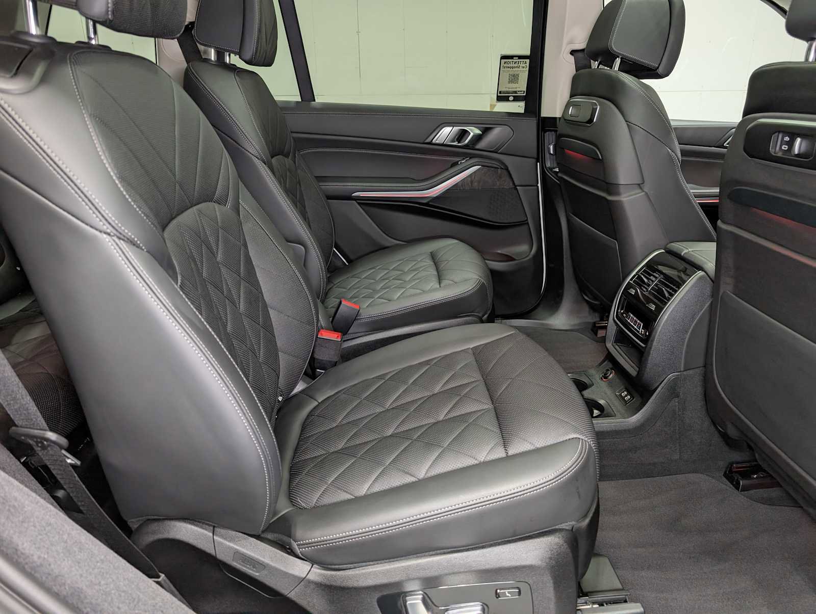 Used 2023 BMW X7 xDrive40i w/ Climate Comfort Package image 40